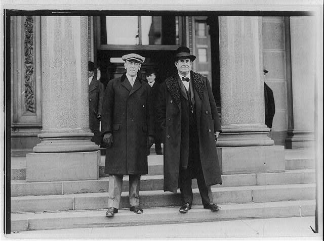 President Wilson and Secretary of State Bryan. LC-USZ62-68294